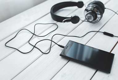 双目标锁定！利物浦中场大换血，巴雷拉+吉布斯·怀特能救场吗？